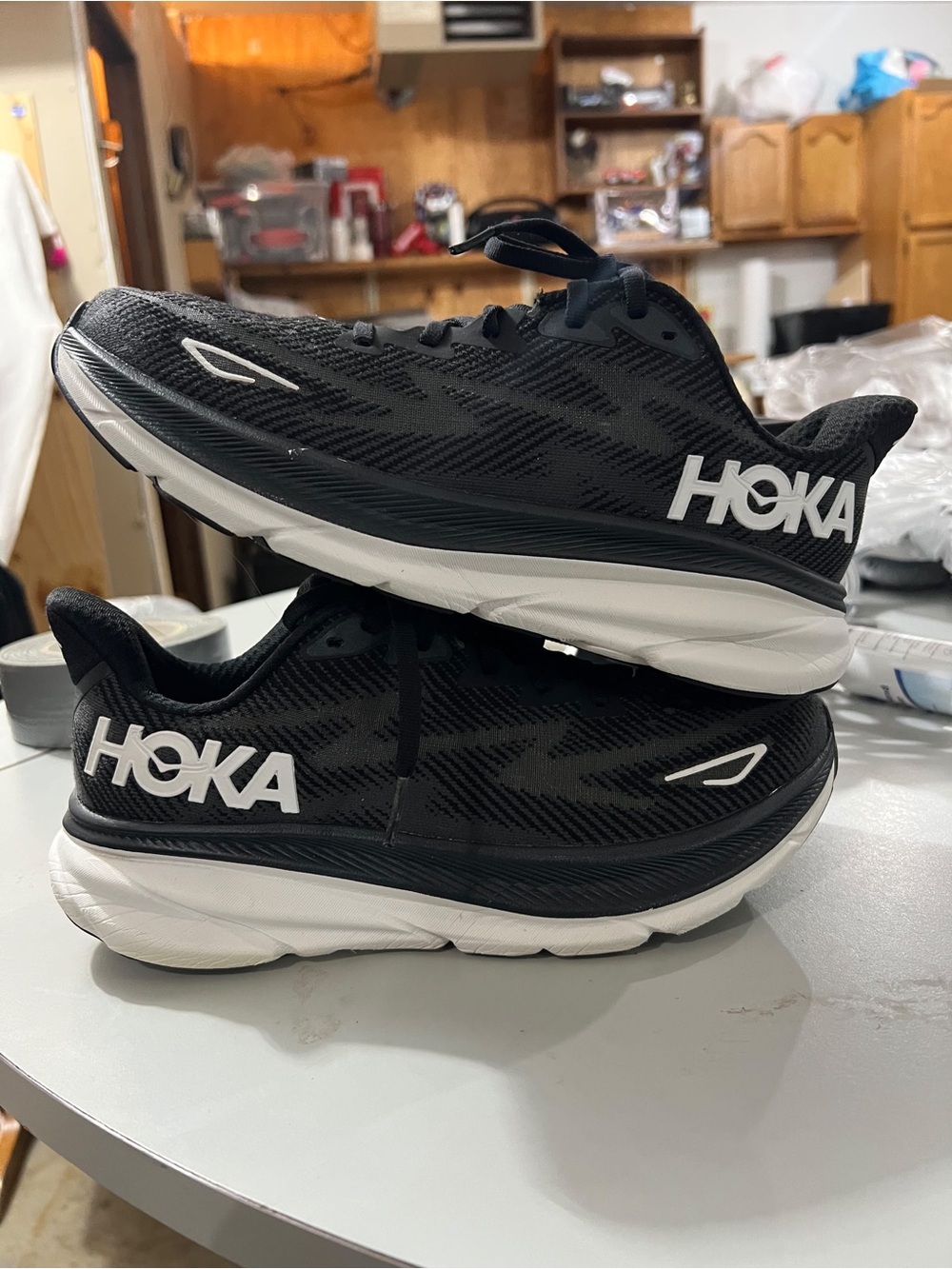 Hoka One One Women’s Clifton 9 Running Shoes Sz 9 B